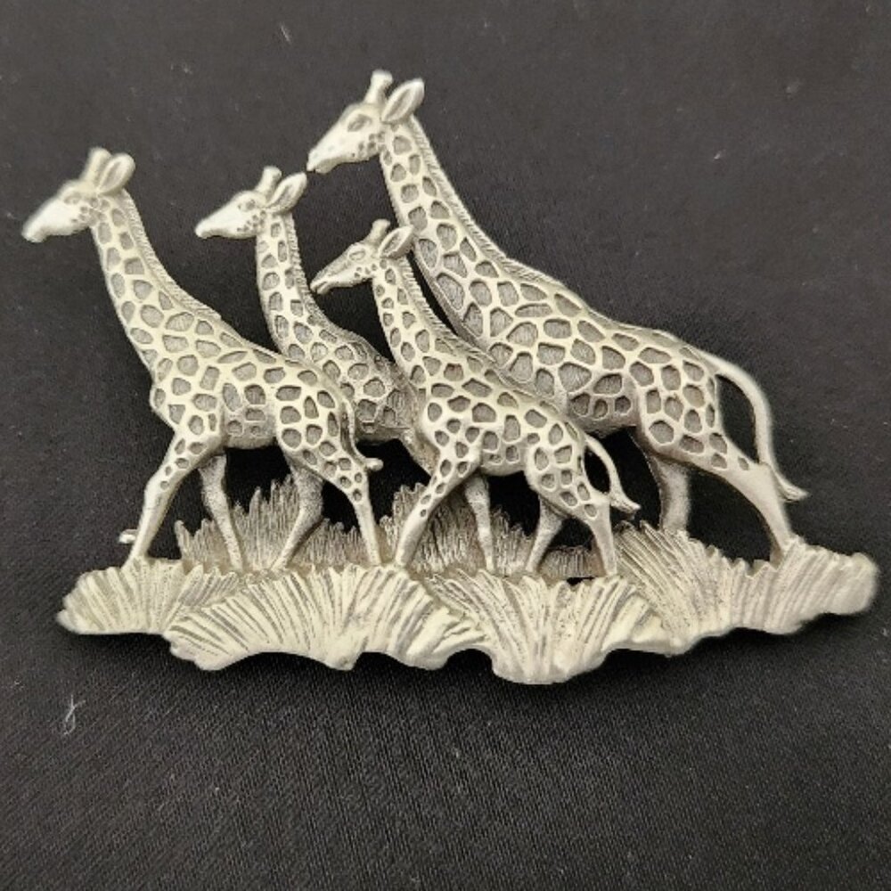 Vintage Giraffe Pewter Brooch by Fable